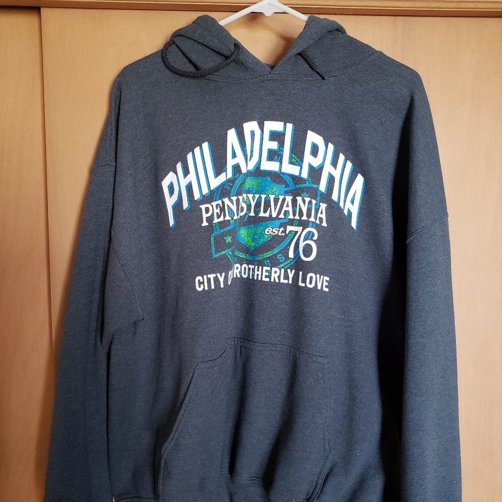 Sweatshirt